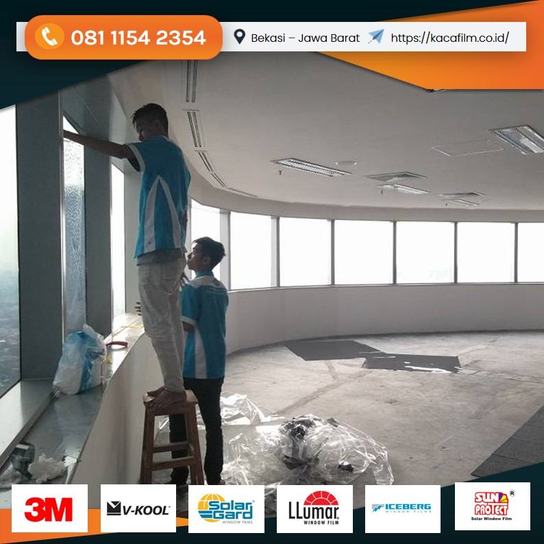 Pemasangan Kaca Film Proyek Gedung Garut - Jasa Pasang
